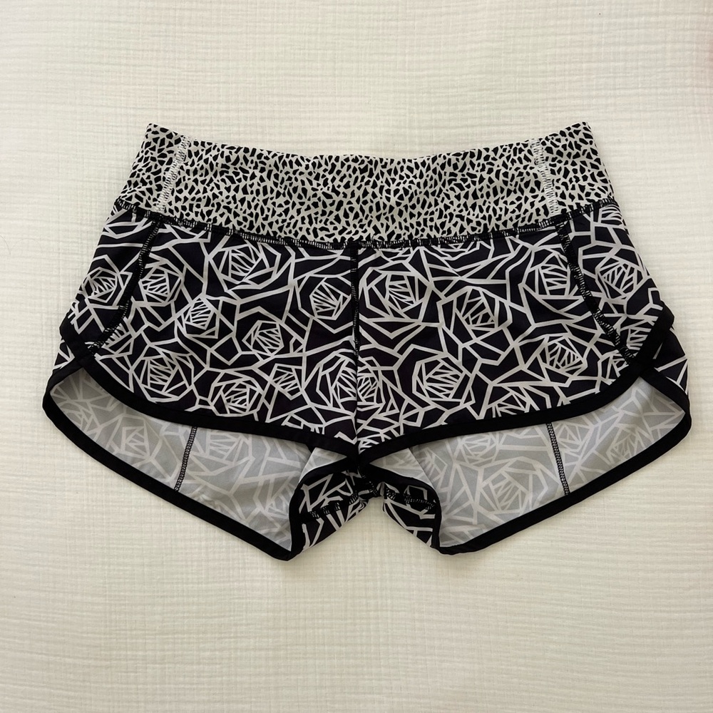 Lululemon Speed Up Low Rise Lined Short 2.5"